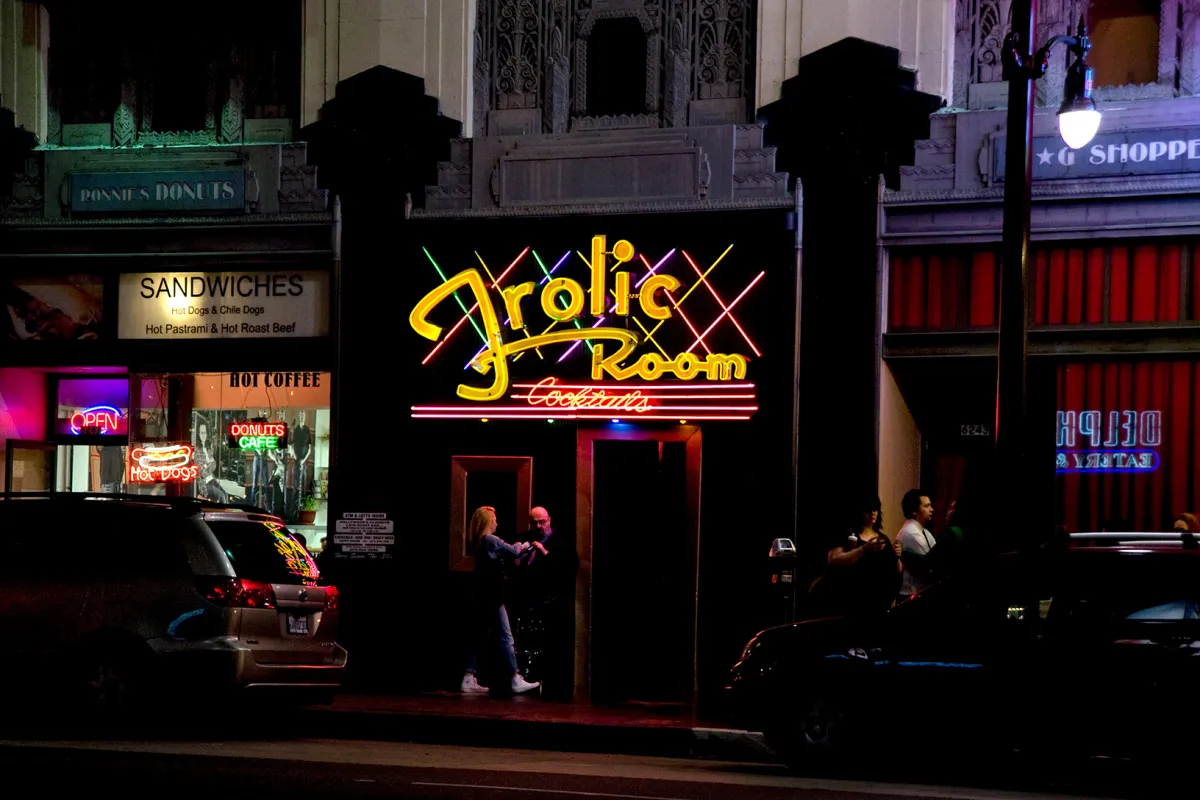 Red Line Tours - Los Angeles Tours & Experiences - The Frolic Room