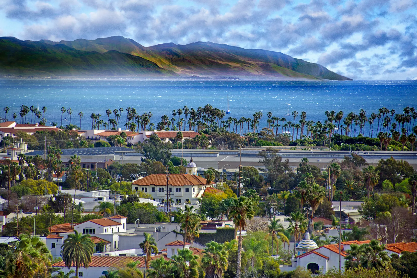 Santa Barbara Travel Guide