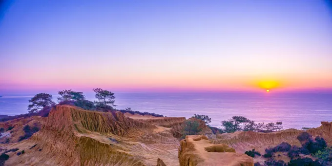 Best Spot to Catch a Sunset in San Diego, Torrey Pines